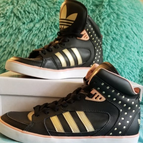 adidas | Shoes | Womens Adidas Amberlight Up Sneakers | Poshmark
